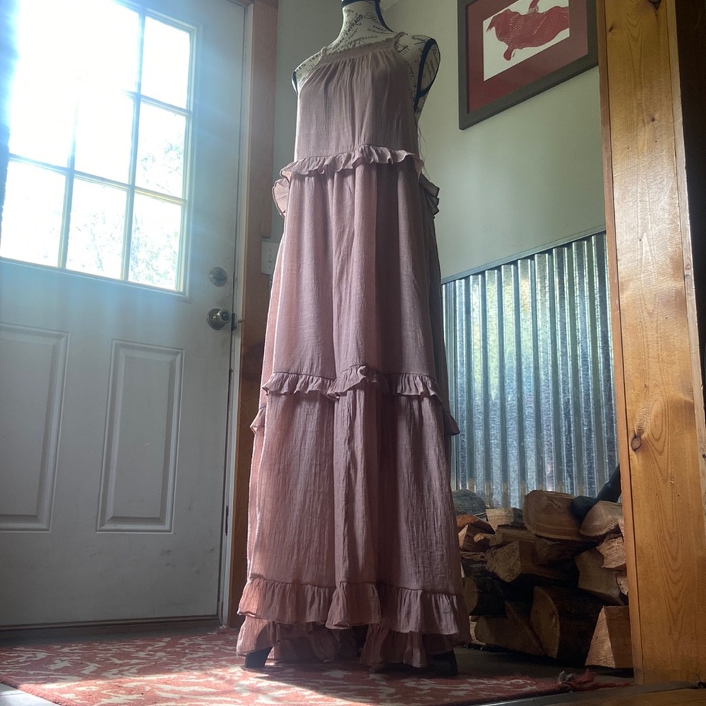 Listicle Pink Tiered Maxi Dress